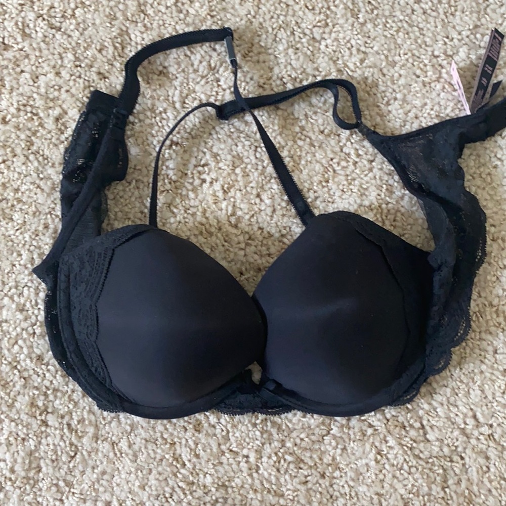 NWT Victoria’s Secret black bra